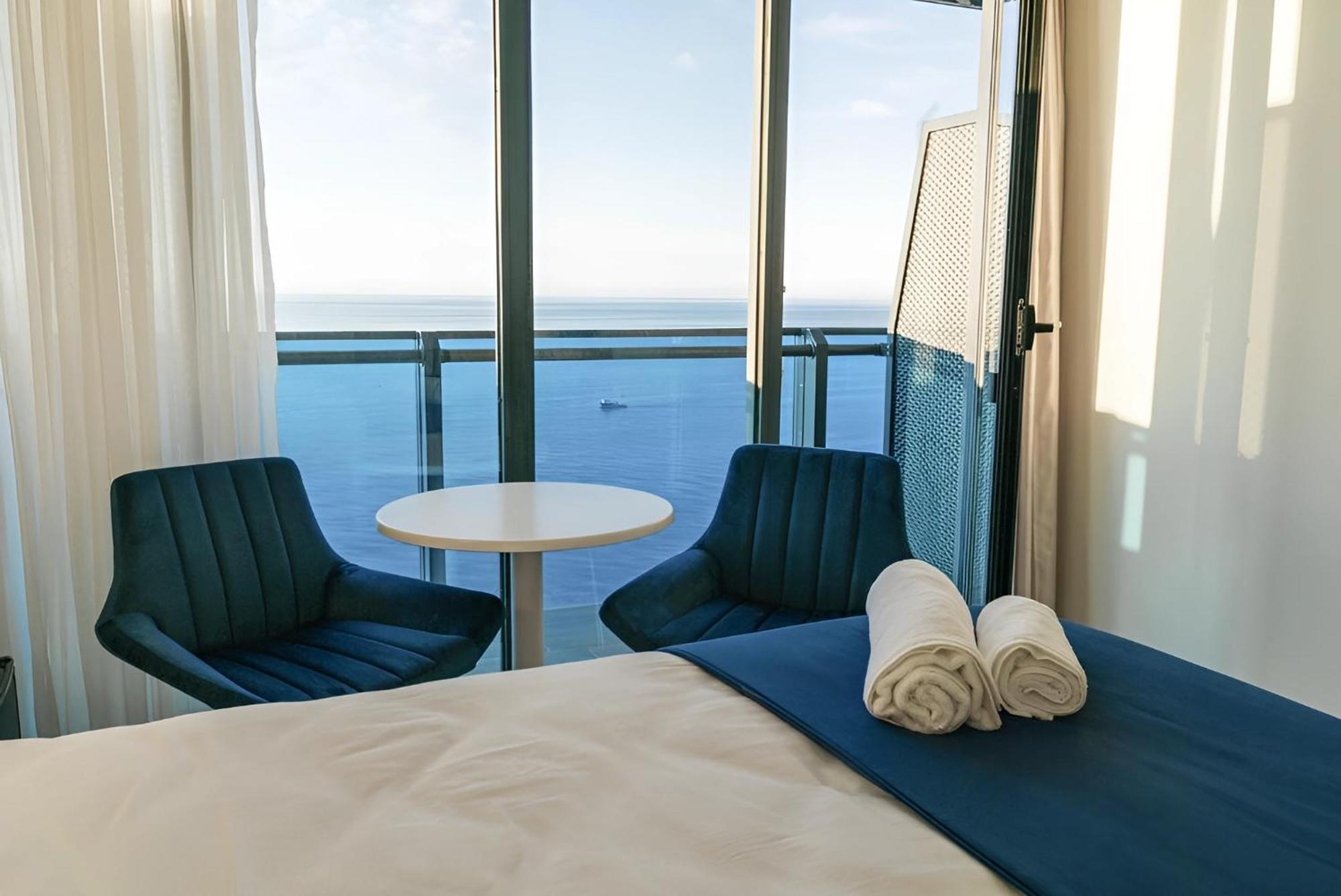 Orbi Batumi City Beach View Hotel 외부 사진